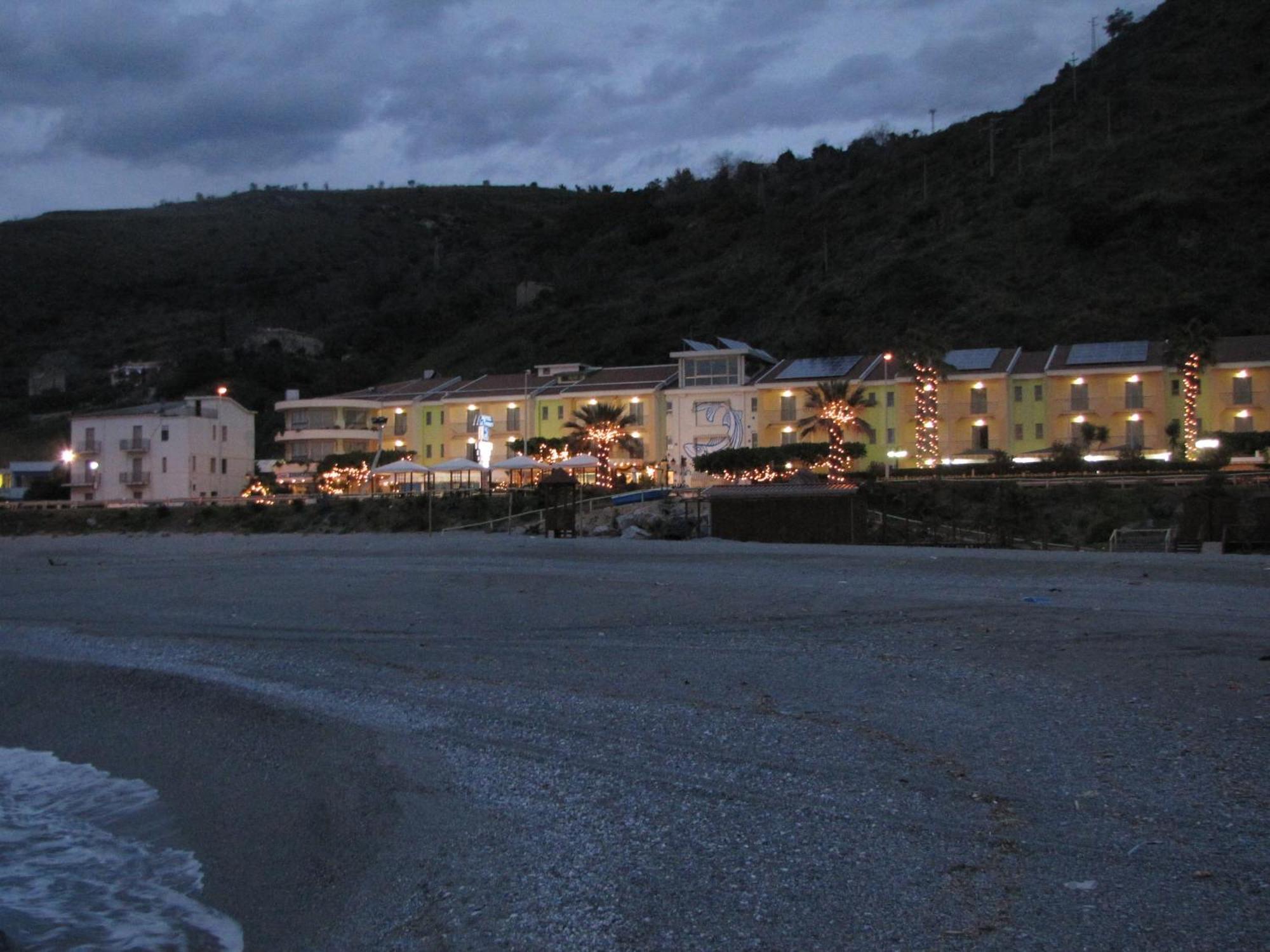 Hotel La Tonnara Amantea Bagian luar foto