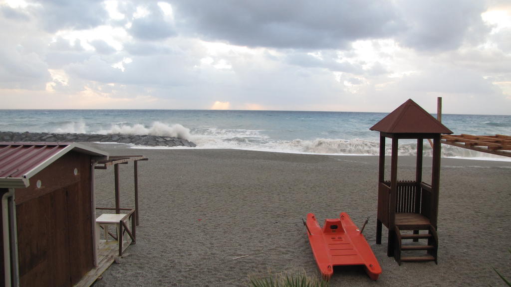 Hotel La Tonnara Amantea Bagian luar foto